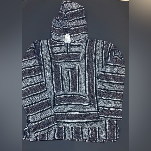 Striped Baja Hoodie Size M - Picture 1 of 4